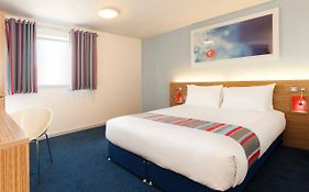 Travelodge Cardiff Central Queen Street